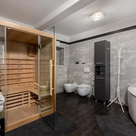 Apartment In With Private Sauna And Whirlpool Bathtube Matulji