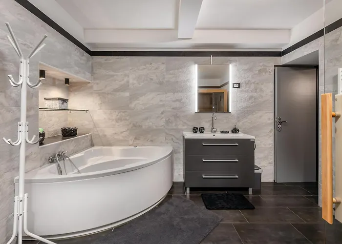 In With Private Sauna And Whirlpool Bathtube * Matulji