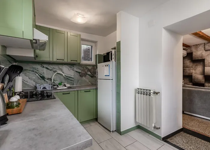 In With Private Sauna And Whirlpool Bathtube Apartment *