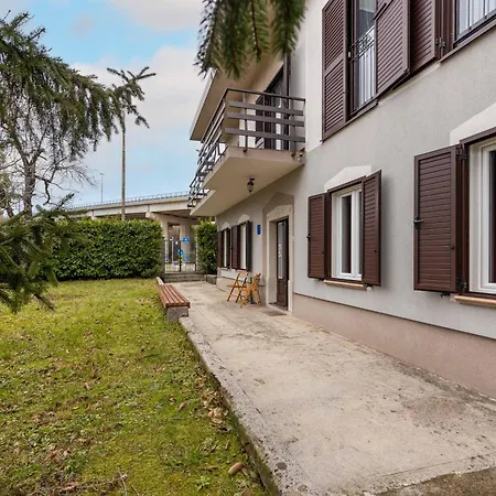 In With Private Sauna And Whirlpool Bathtube Matulji