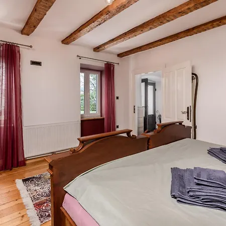 Apartament In With Private Sauna And Whirlpool Bathtube Matulji