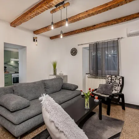 Apartament In With Private Sauna And Whirlpool Bathtube